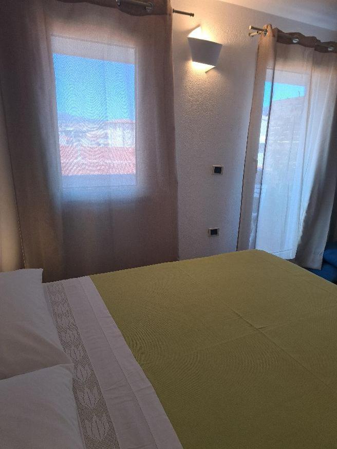 Il Profumo Di Ginestre Bed and Breakfast Olbia Eksteriør billede