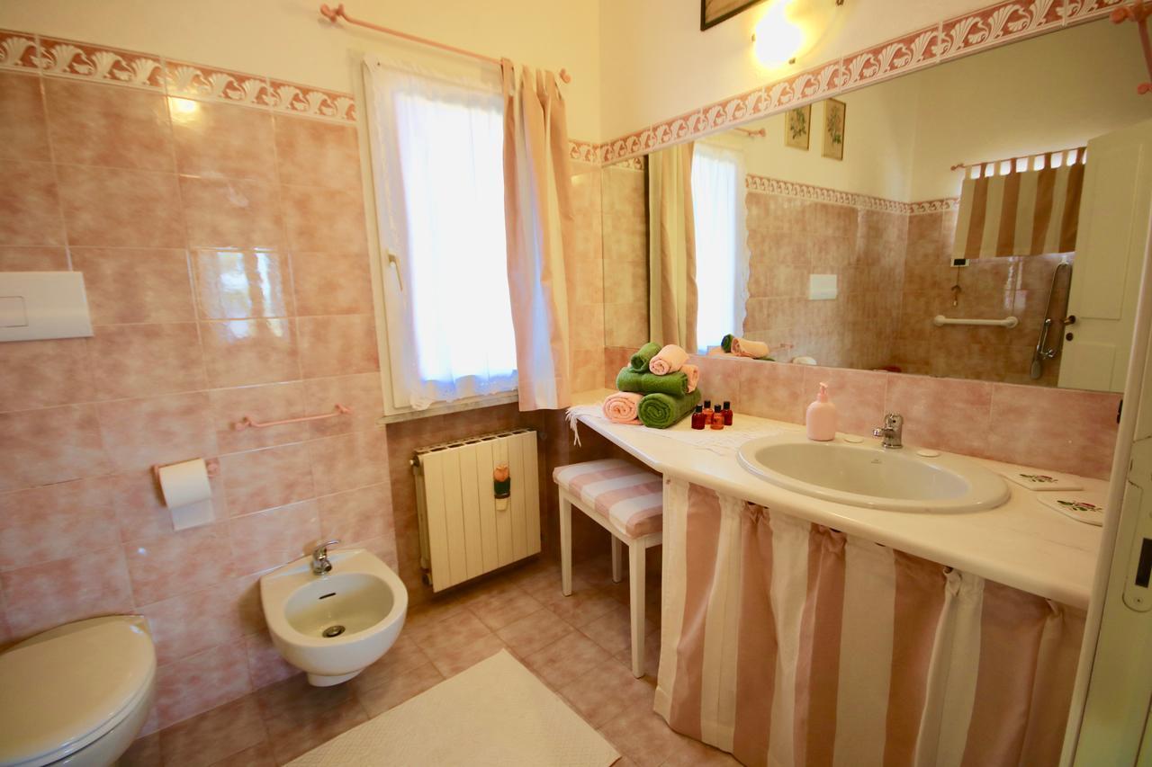 Il Profumo Di Ginestre Bed and Breakfast Olbia Eksteriør billede